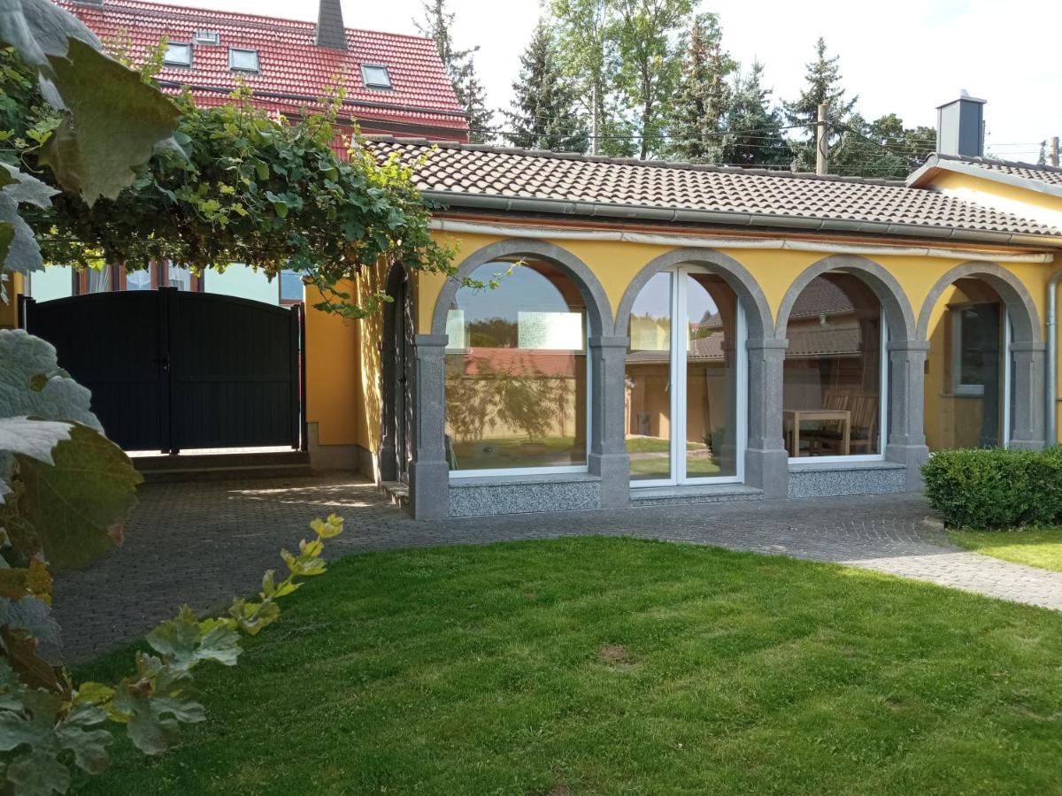 Haus Toskana, Kleines Ferienhaus Im Toskanagarten Bad Sulza Εξωτερικό φωτογραφία